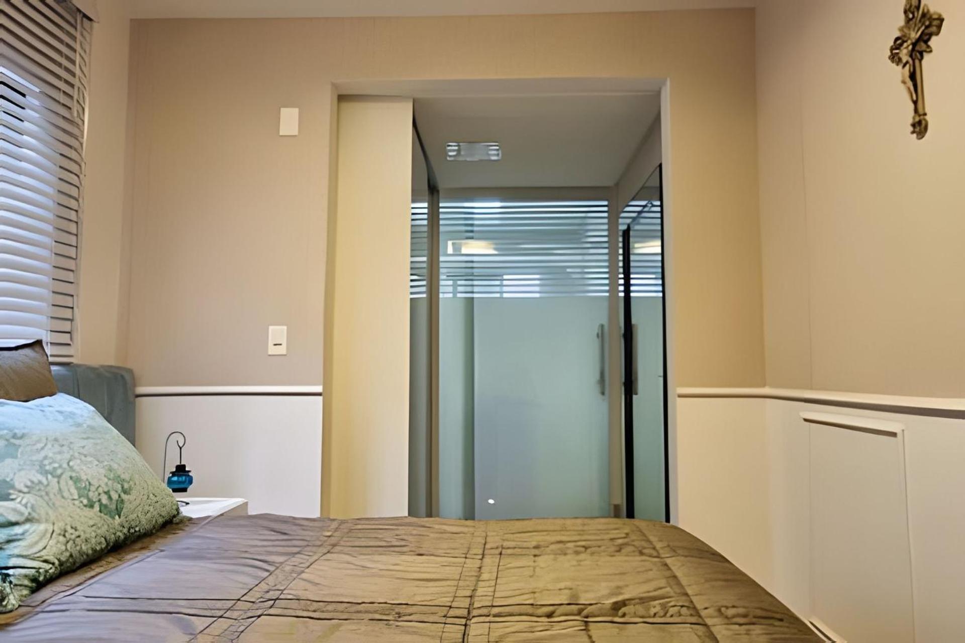 Alto Padrao, 3 Vagas, 4 Suites, 100 Metros Apartamento Balneario Camboriu