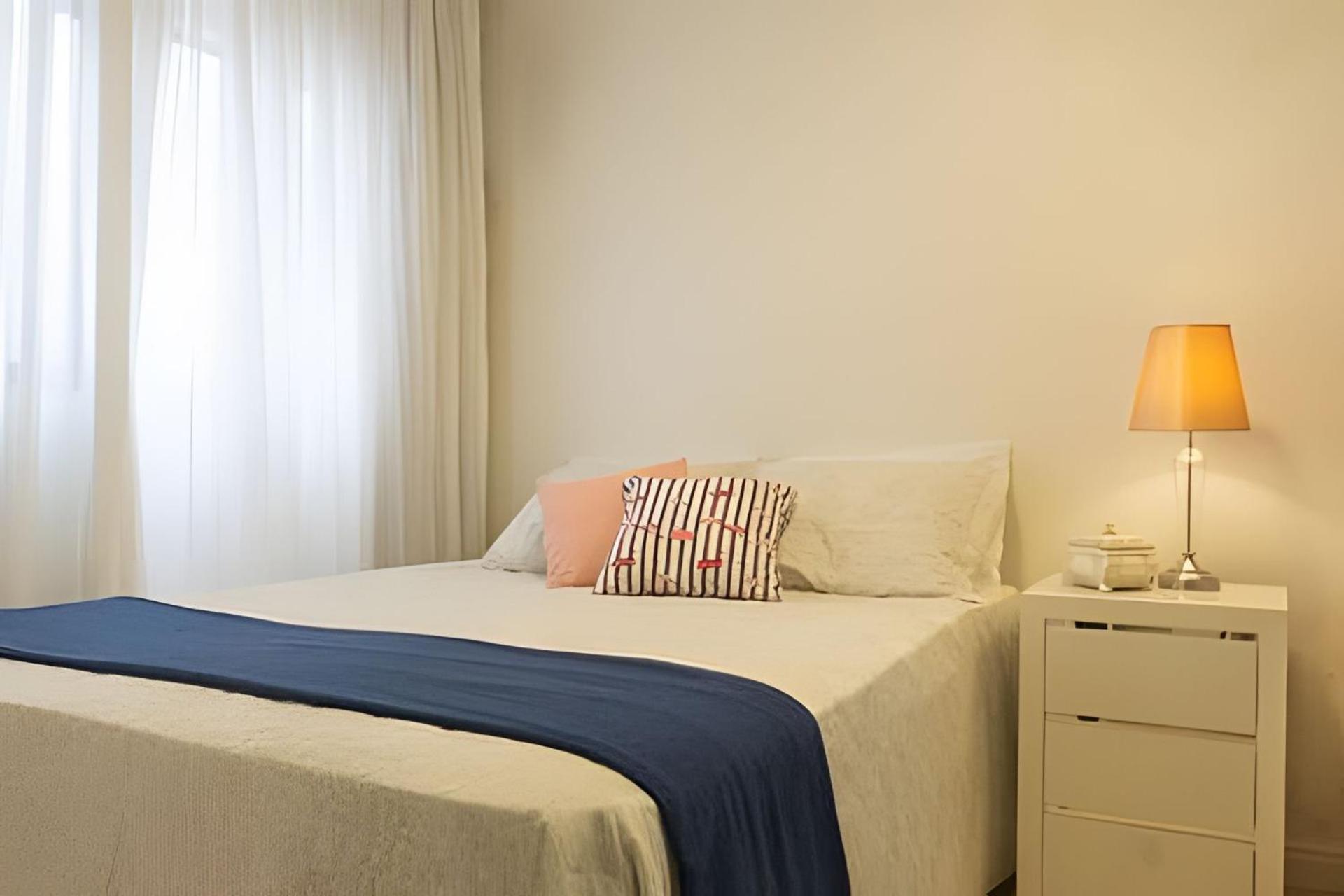 Alto Padrao, 3 Vagas, 4 Suites, 100 Metros Balneario Camboriu